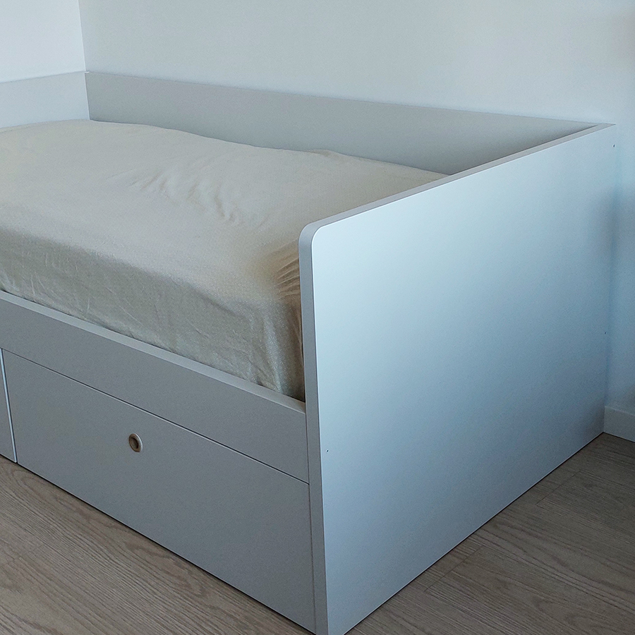 ESMALTADO DE MUEBLES JUVENILES